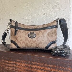 Vintage Coach Tan & Espresso Swingpack F18924 – Signature Crossbody | EUC
